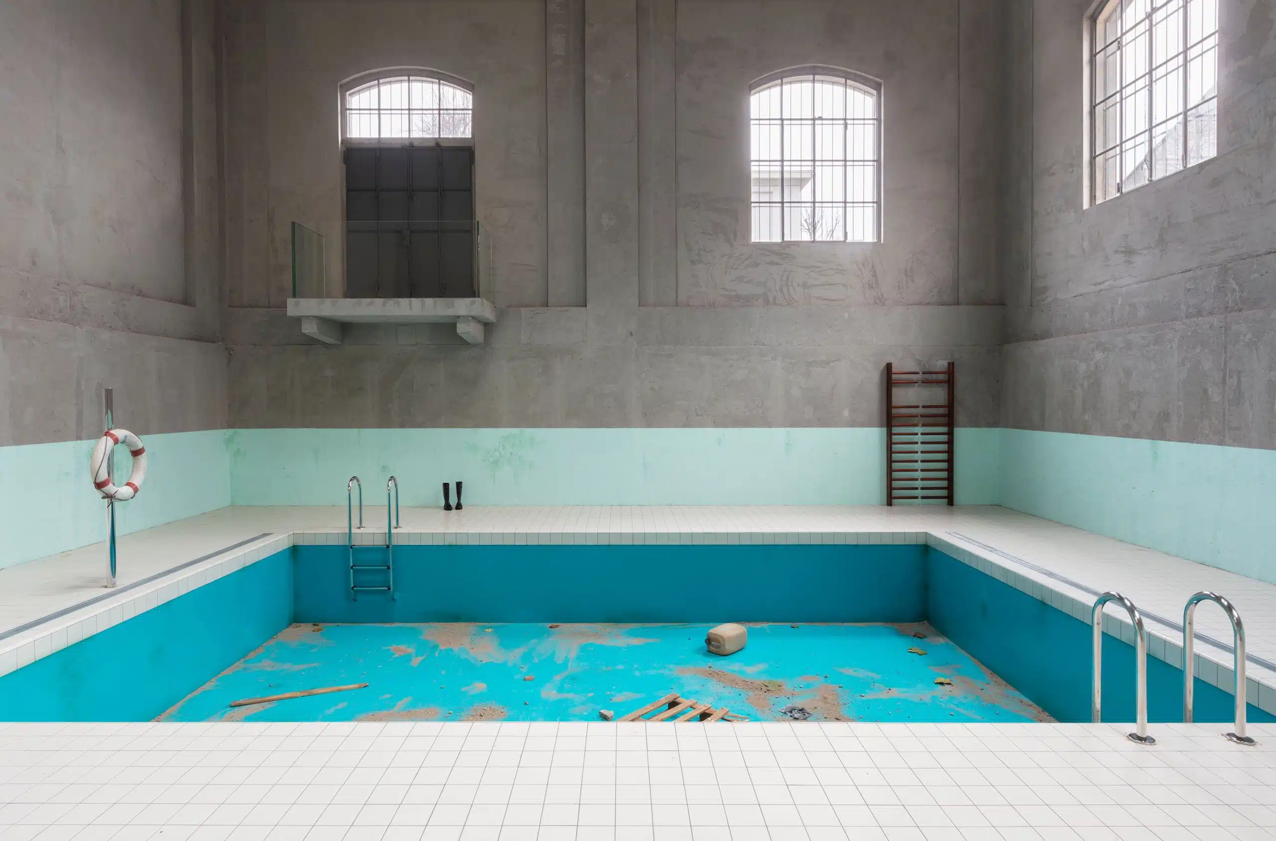 Imagem de uma das instalações da exposição (Credito: Fondazione Prada)