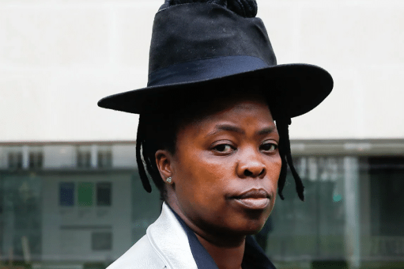 Zanele Muholi © TERESA SUAREZ / Via: britanica.com