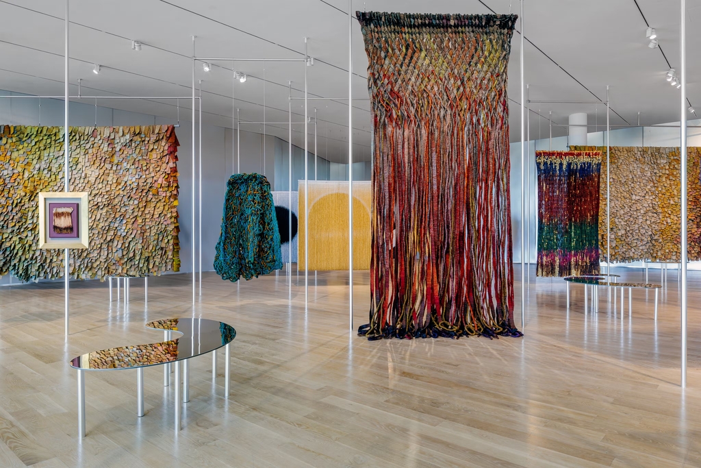c3f2c8eb-foundation-cartier-olga-de-amaral-ica-miami_0552-enhanced-nr-edit_4k (1)