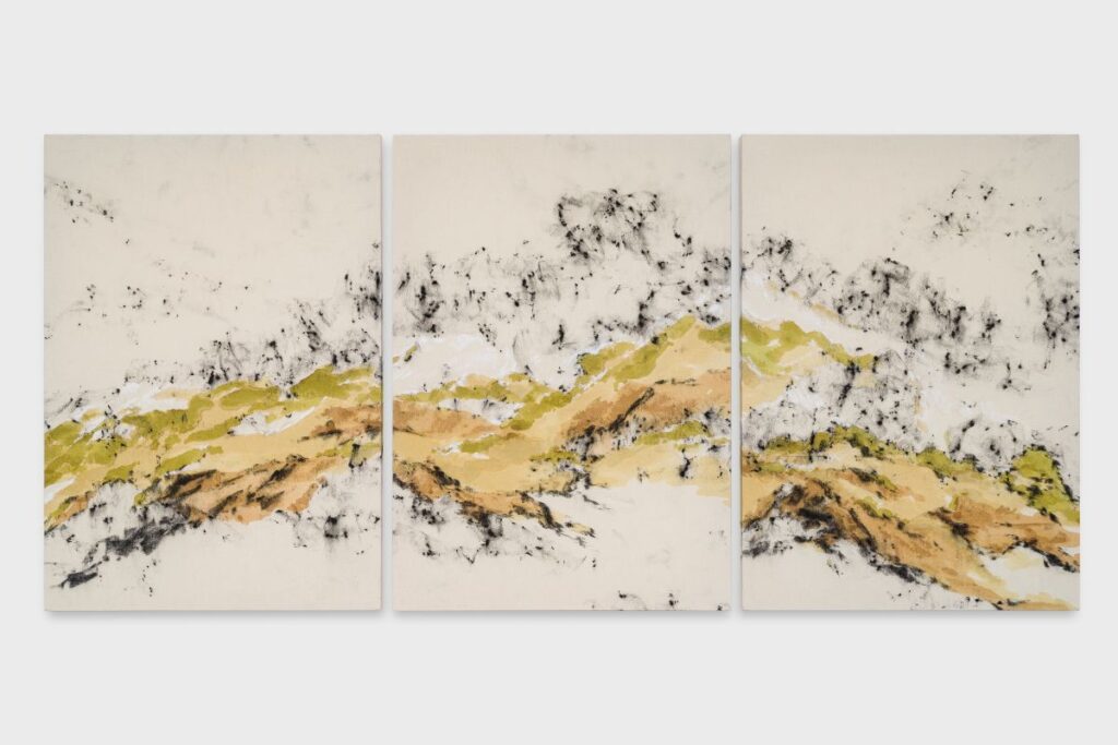 Marina Schroeder," Das memórias; superfície", 2025. Foto: Flavio Freire. Divulgação.