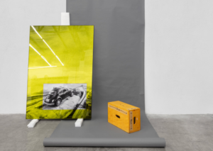 Claudia Andujar. O voo de Watupari, da série Através do Fusca, 1975-2024. Obra presente no estande da Galeria Vermelho.
