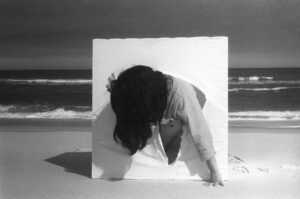 Lygia Pape. "O ovo", 1967.