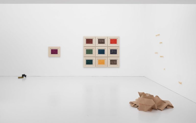 Helen Cammock. Instalação da exibição. 2025. Cortesia de Kate MacGarry Gallery.
