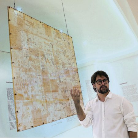 Gabriel Zacarias Objeto Gráfico Mira Schendel MAC Campinas