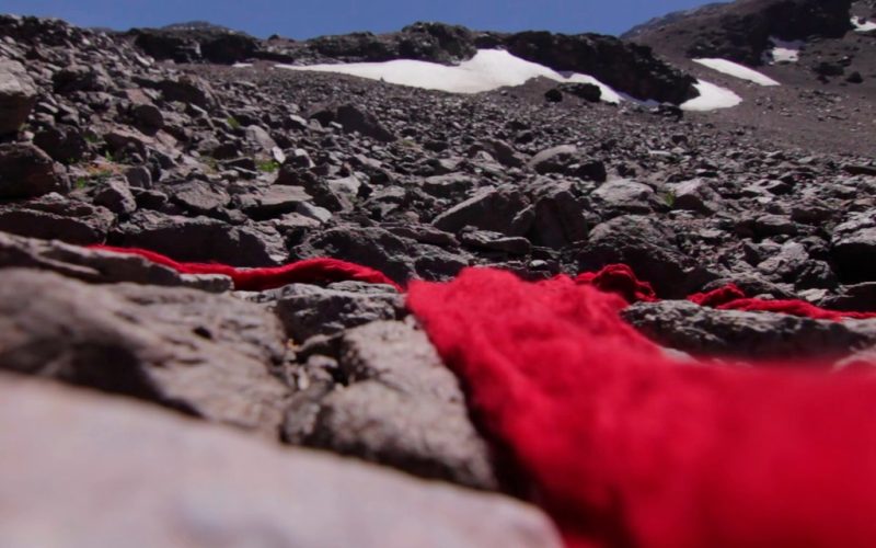 Cecilia-Vicuna-Quipu-Mapocho-2017-cortesia-Electronic-Arts-Intermix-EAI-Nova-York-frame-do-video