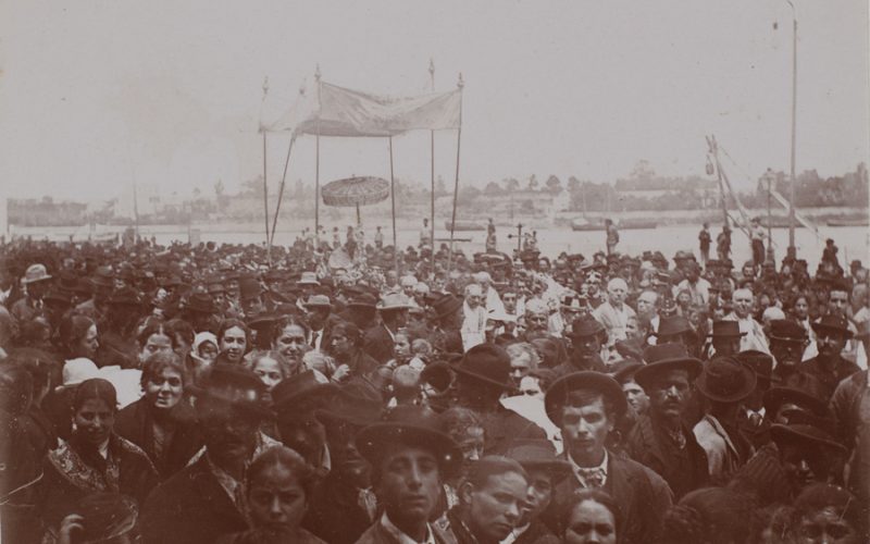 Anônimo. Brindisi : foule sur le port, 1893
Cortesia da collection Musée Hébert - Musée d'Orsay