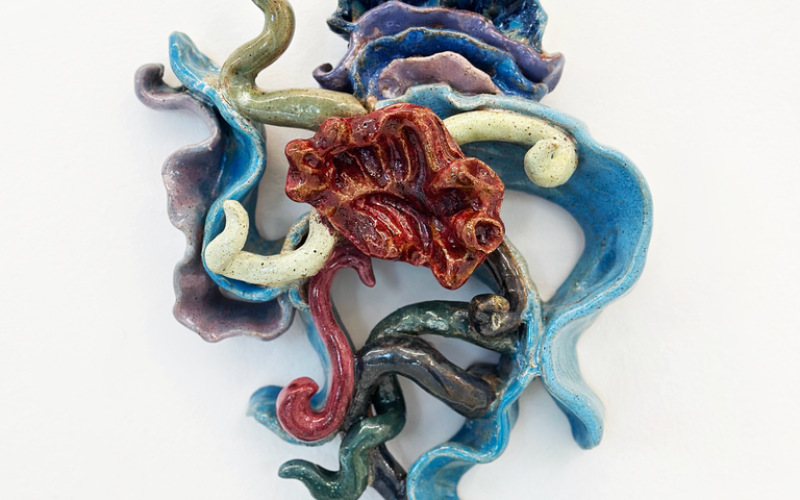 Willy Reuter_Sem ti¦ütulo, 2025_objeto de cera¦émica (1)